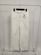 Kép betöltése a Galéria nézőbe, SY22 Jeans